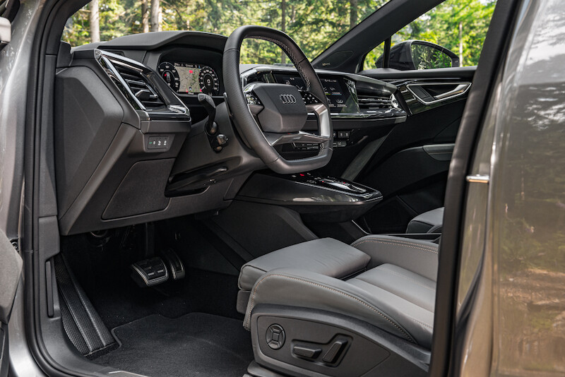 Audi Q4 e-tron - interior