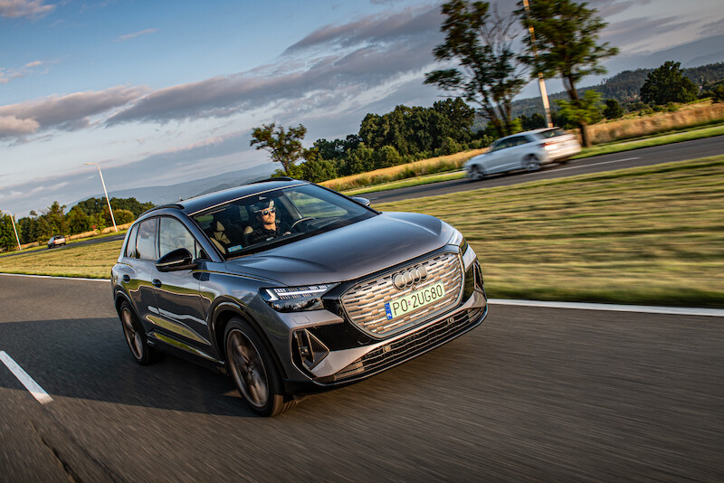 Audi Q4 e-tron - motion