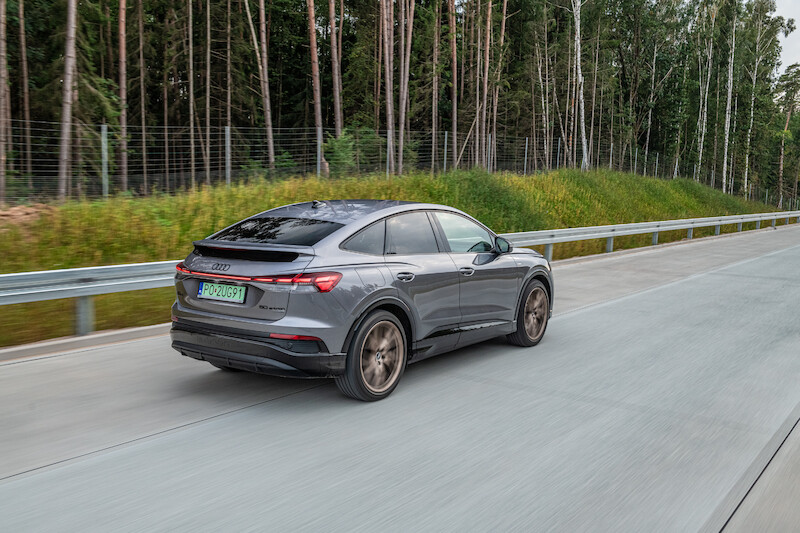 Audi Q4 Sportback e-tron - motion