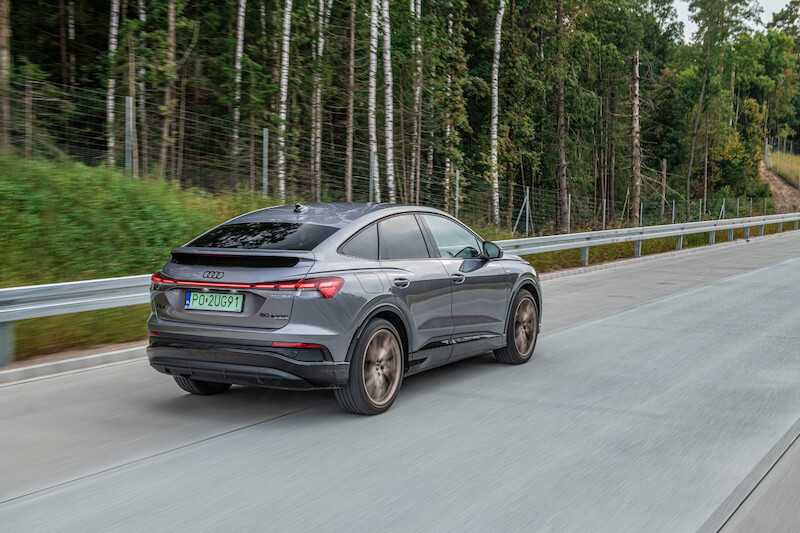 Audi Q4 Sportback e-tron - motion