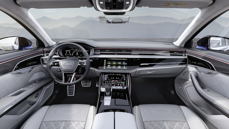 Audi S8