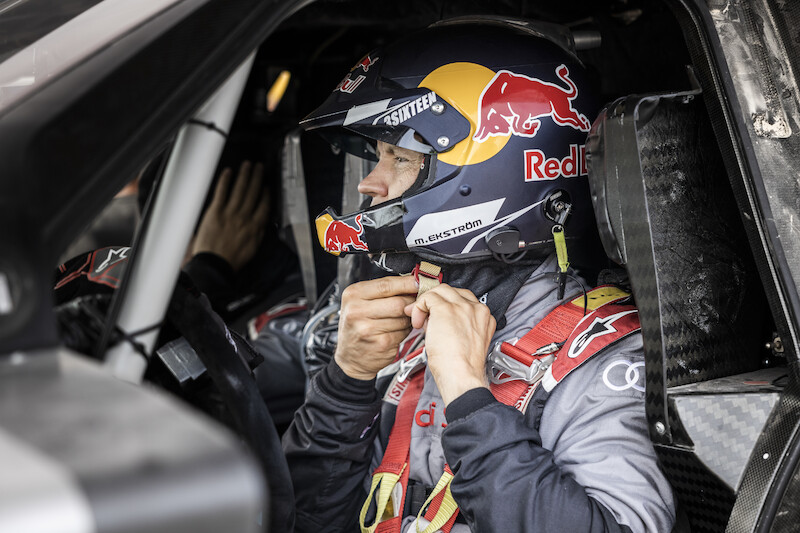 Najwyższej klasy innowacje: Audi wyznacza nowe standardy bezpieczeństwa na Rajdzie Dakar
