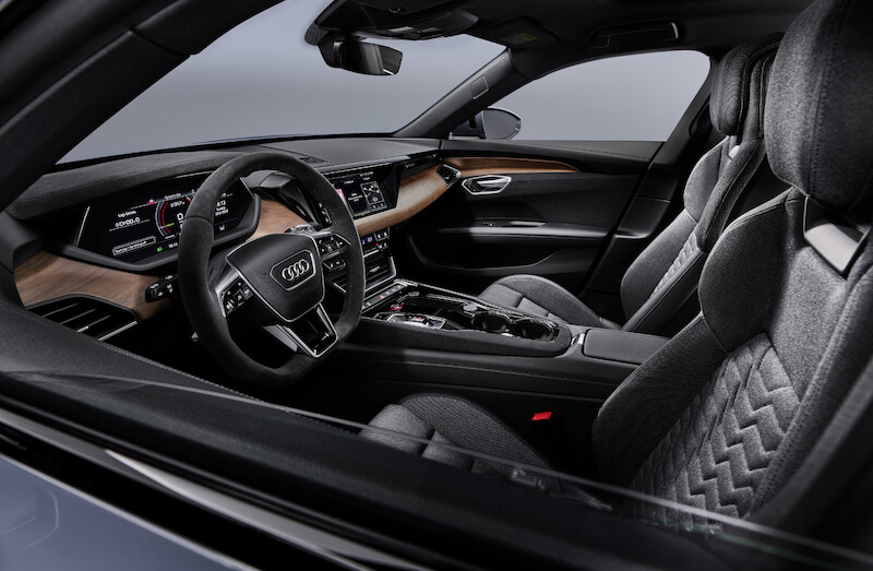 Kolejny sukces Audi: e-tron GT zdobywa Złotą Kierownicę i zostaje Najpiękniejszym Samochodem Roku