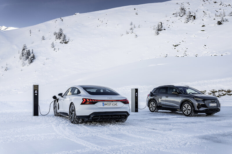 Elektromobilność zimą: inteligentne zarządzanie temperaturą w elektrycznych modelach Audi zapewnia odpowiedni zasięg i wydajność