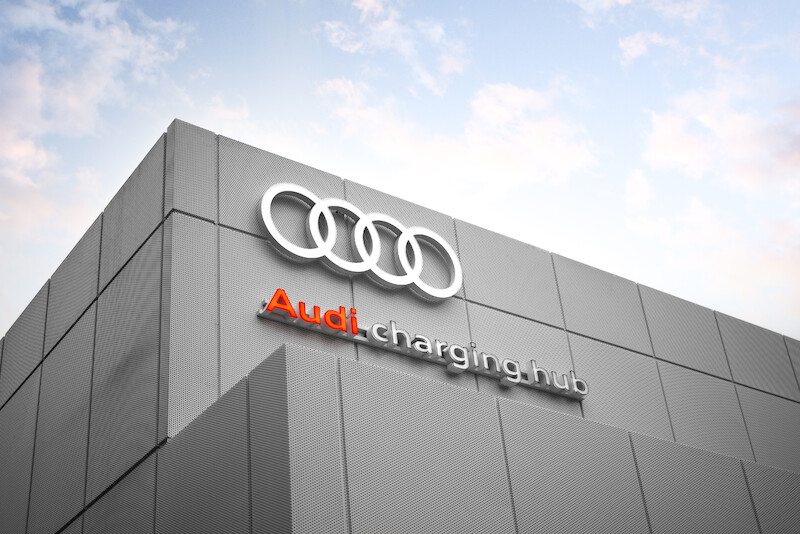Pierwsza na świecie: start Audi charging hub - stacji szybkiego ładowania samochodów elektrycznych na terenach miejskich