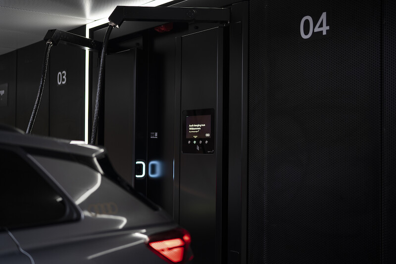 Pierwsza na świecie: start Audi charging hub - stacji szybkiego ładowania samochodów elektrycznych na terenach miejskich