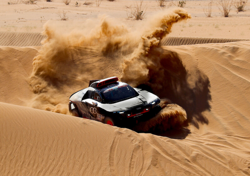 Audi RS Q e-tron na Rajdzie Dakar: udany start w nową erę czterech pierścieni