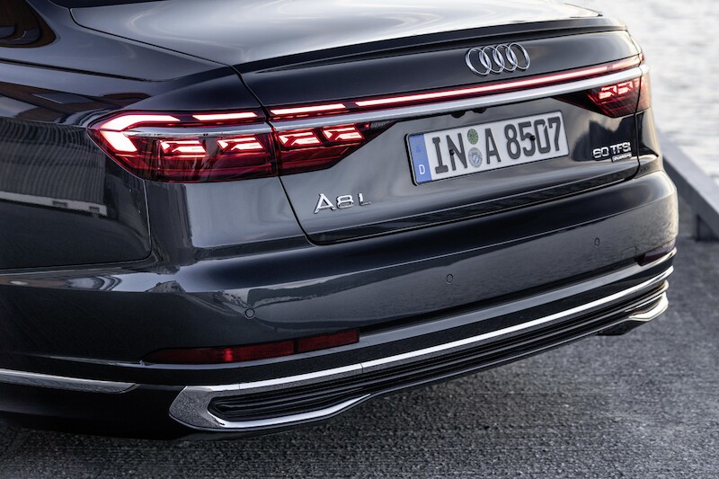Wyostrzony design i innowacyjne rozwiązania techniczne flagowego modelu: udoskonalone Audi A8