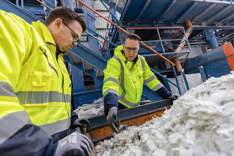 Start pilotażowego projektu: Wadliwe szyby samochodowe będą przetwarzane w zupełnie nowe szyby do Audi Q4 e-tron