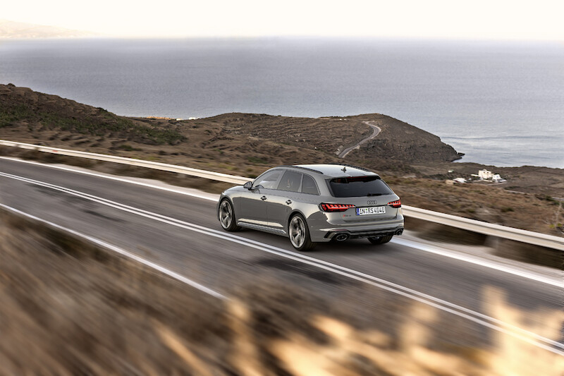 Emocje na najwyższych obrotach: nowe pakiety Competition dla Audi RS 4 Avant i Audi RS 5