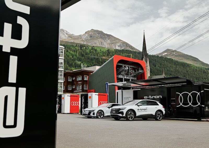 Światowe Forum Ekonomiczne w Davos: zrównoważona mobilność Audi w malowniczych górach