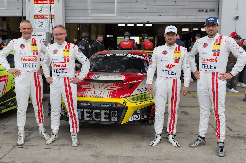 Audi triumfuje w jubileuszowym 24-godzinnym wyścigu na Nürburgring