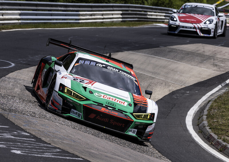 Audi triumfuje w jubileuszowym 24-godzinnym wyścigu na Nürburgring