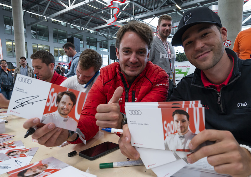 Audi triumfuje w jubileuszowym 24-godzinnym wyścigu na Nürburgring