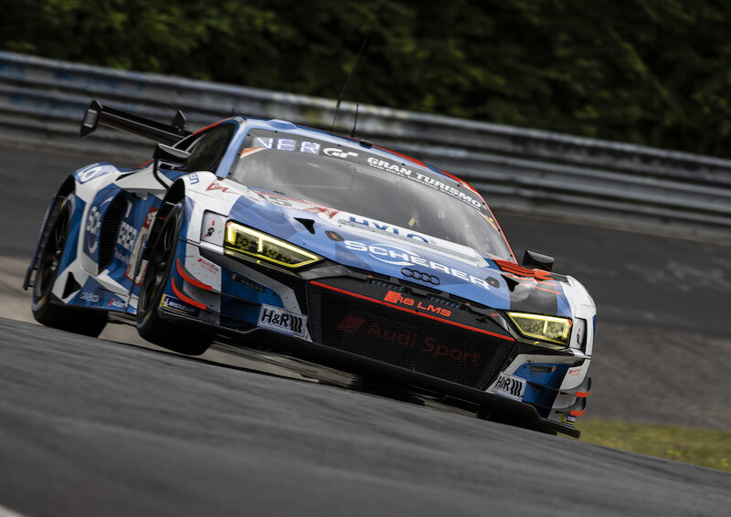 Audi triumfuje w jubileuszowym 24-godzinnym wyścigu na Nürburgring