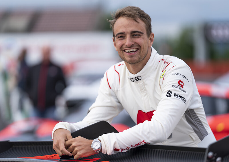 Audi triumfuje w jubileuszowym 24-godzinnym wyścigu na Nürburgring
