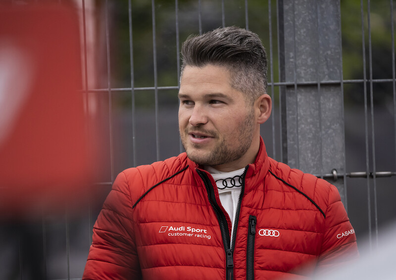 Audi triumfuje w jubileuszowym 24-godzinnym wyścigu na Nürburgring