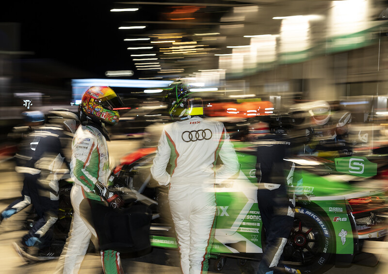 Audi triumfuje w jubileuszowym 24-godzinnym wyścigu na Nürburgring