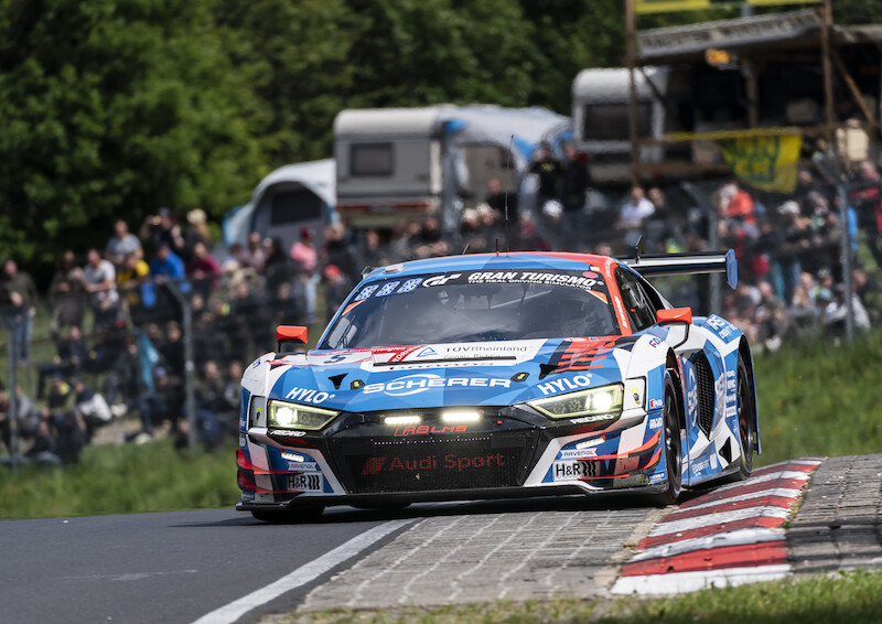 Audi triumfuje w jubileuszowym 24-godzinnym wyścigu na Nürburgring