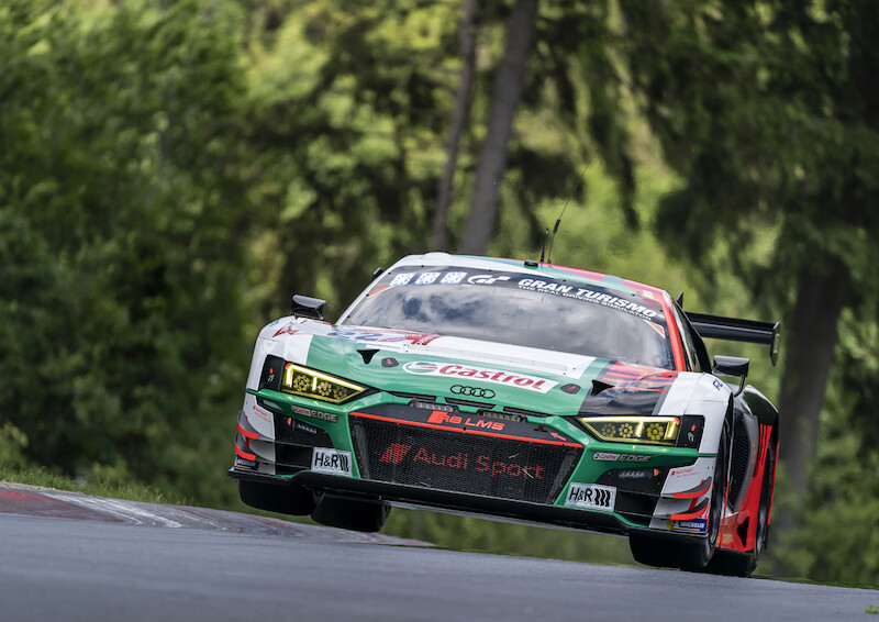 Audi triumfuje w jubileuszowym 24-godzinnym wyścigu na Nürburgring