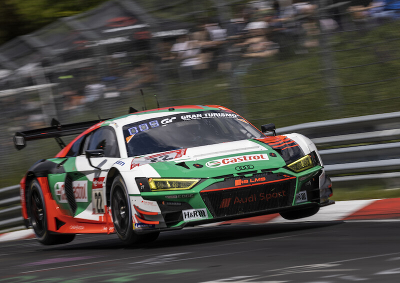 Audi triumfuje w jubileuszowym 24-godzinnym wyścigu na Nürburgring