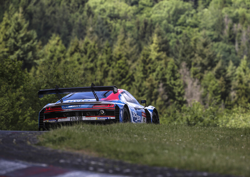 Audi triumfuje w jubileuszowym 24-godzinnym wyścigu na Nürburgring