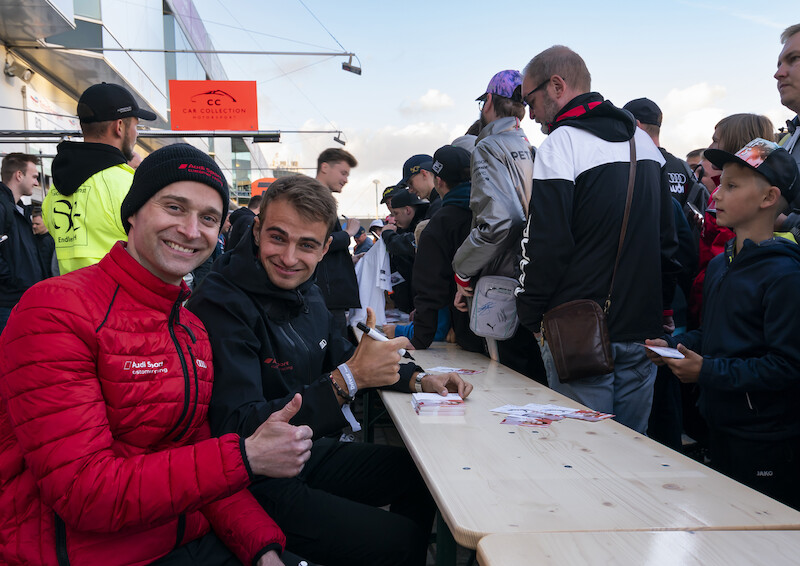 Audi triumfuje w jubileuszowym 24-godzinnym wyścigu na Nürburgring