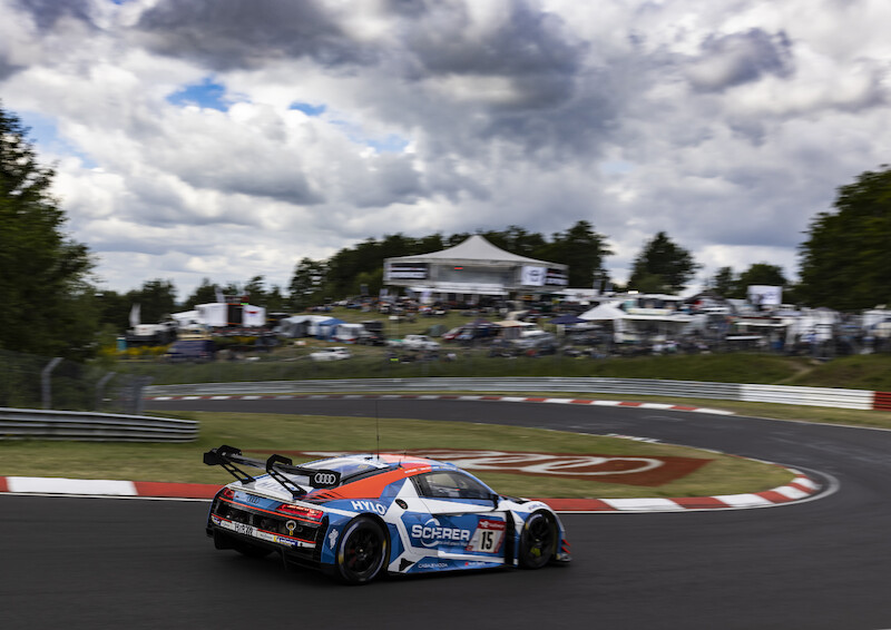 Audi triumfuje w jubileuszowym 24-godzinnym wyścigu na Nürburgring