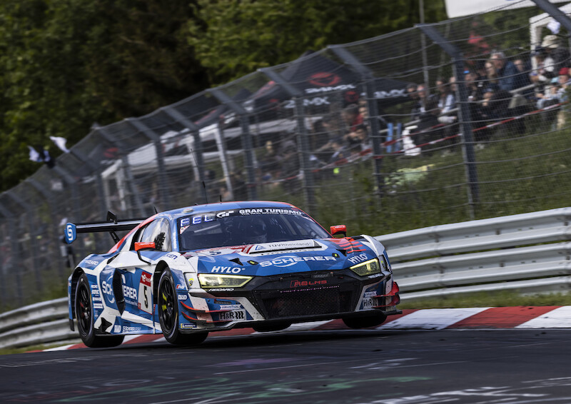Audi triumfuje w jubileuszowym 24-godzinnym wyścigu na Nürburgring