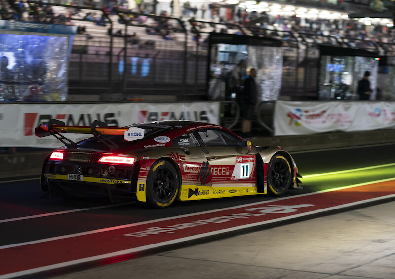 Audi triumfuje w jubileuszowym 24-godzinnym wyścigu na Nürburgring