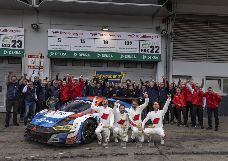 Audi triumfuje w jubileuszowym 24-godzinnym wyścigu na Nürburgring