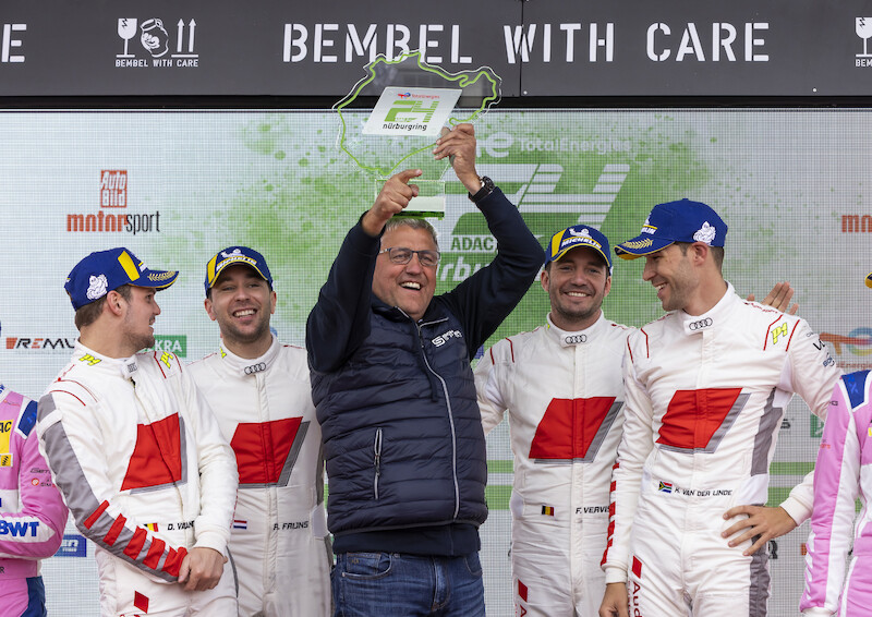 Audi triumfuje w jubileuszowym 24-godzinnym wyścigu na Nürburgring