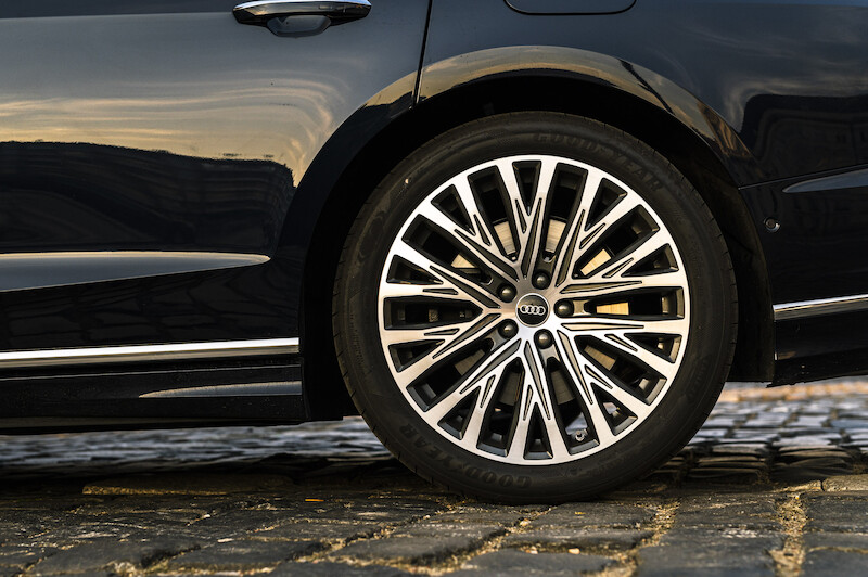 Audi A8