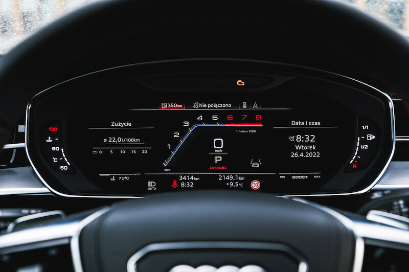 Audi S8