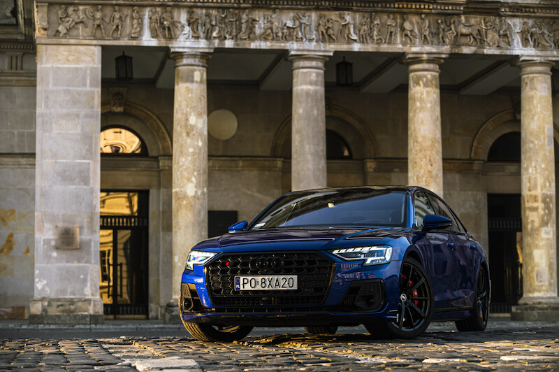 Audi S8