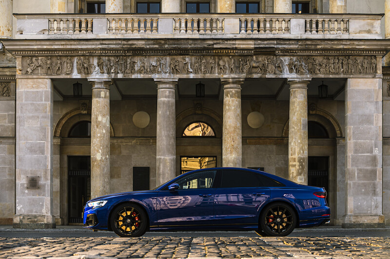 Audi S8
