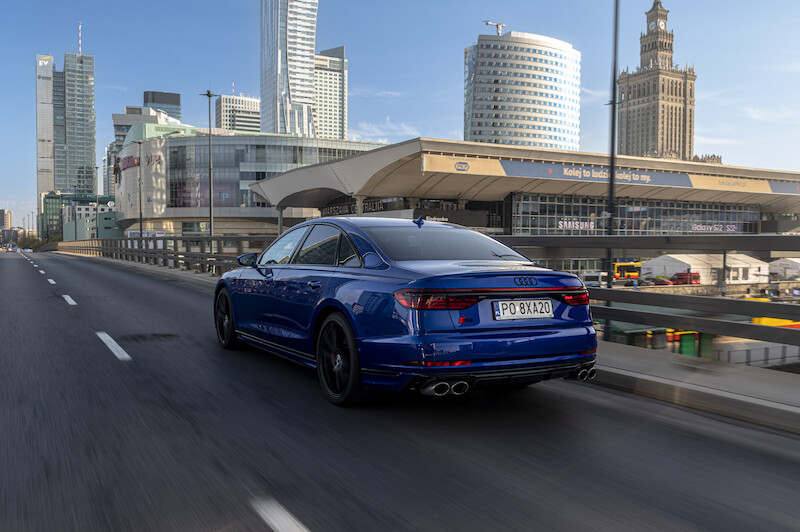 Audi S8