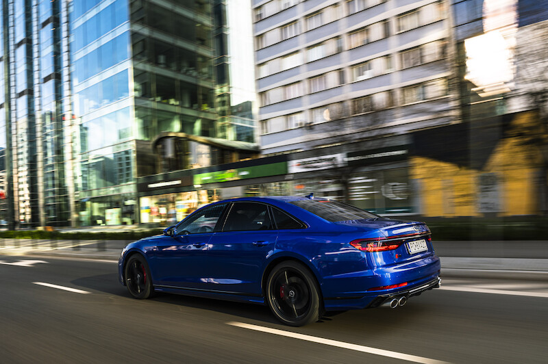 Audi S8