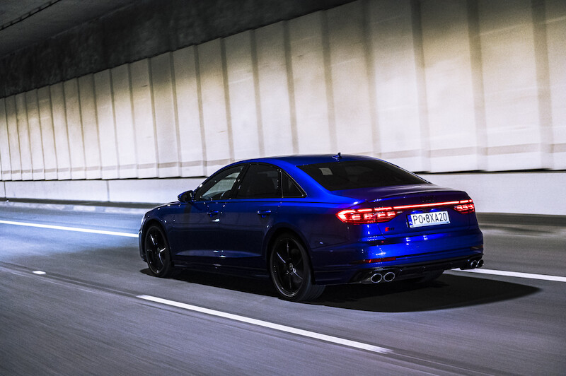 Audi S8