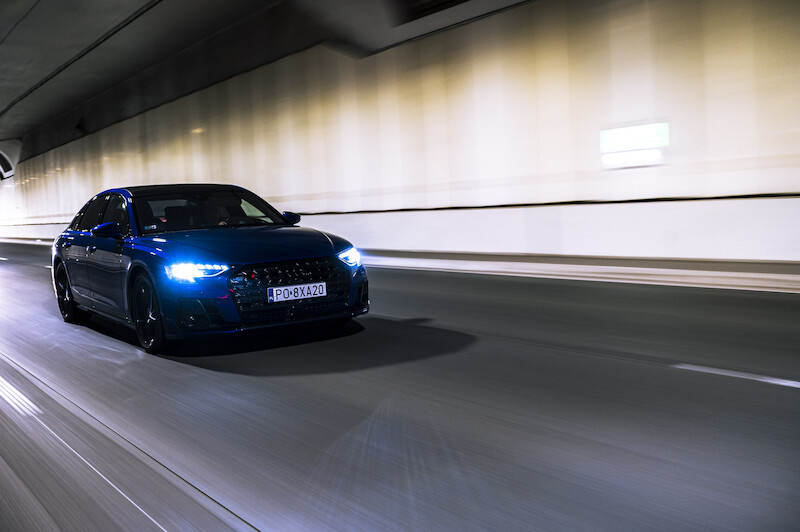 Audi S8