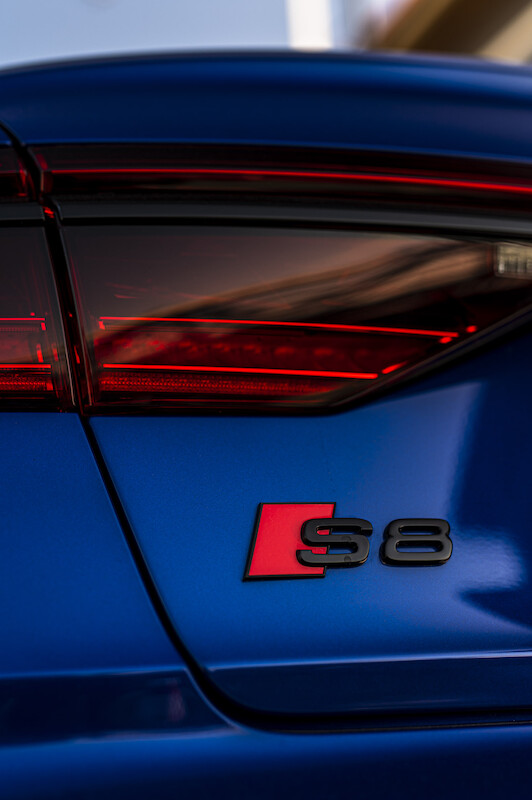 Audi S8
