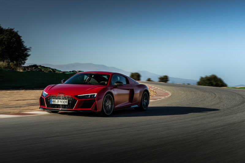 Najwyższe osiągi w swej najczystszej formie: Nowe Audi R8 Coupé V10 GT RWD