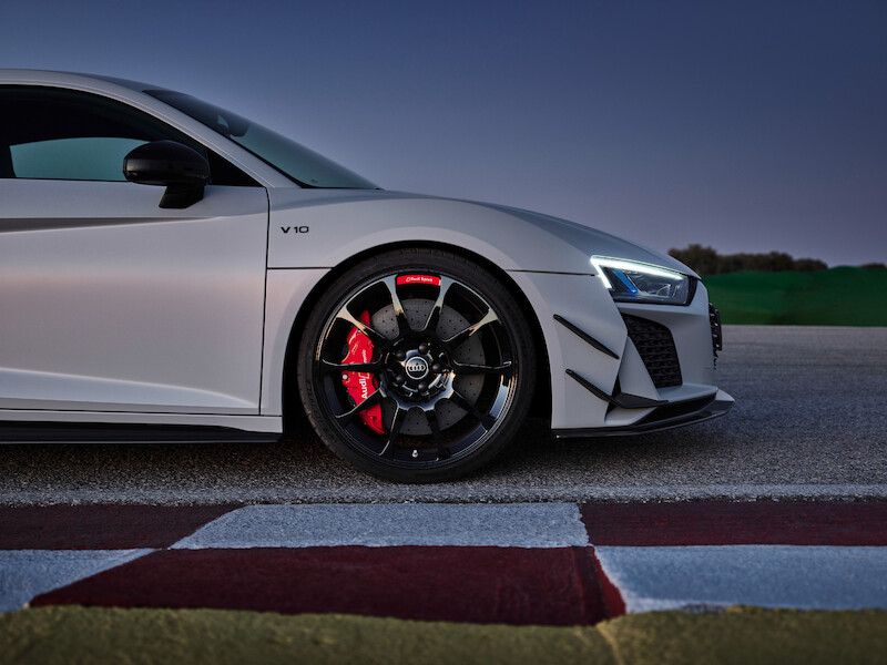 Najwyższe osiągi w swej najczystszej formie: Nowe Audi R8 Coupé V10 GT RWD