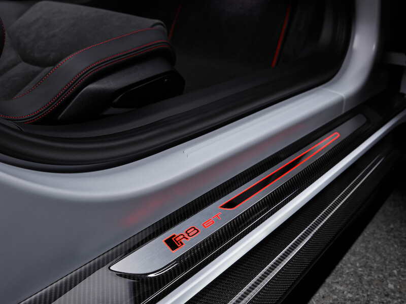 Najwyższe osiągi w swej najczystszej formie: Nowe Audi R8 Coupé V10 GT RWD