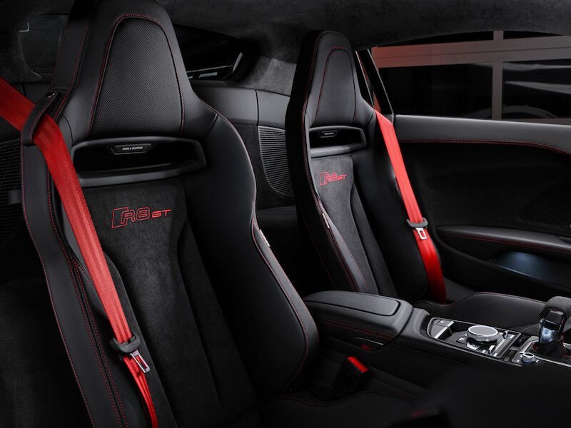 Najwyższe osiągi w swej najczystszej formie: Nowe Audi R8 Coupé V10 GT RWD