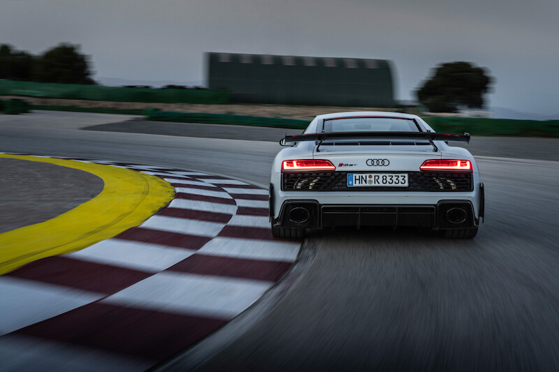 Najwyższe osiągi w swej najczystszej formie: Nowe Audi R8 Coupé V10 GT RWD
