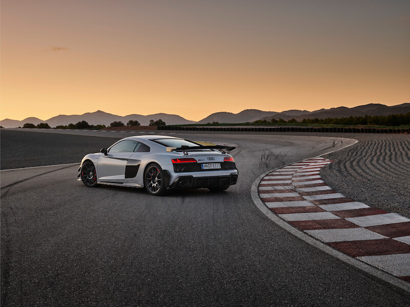 Najwyższe osiągi w swej najczystszej formie: Nowe Audi R8 Coupé V10 GT RWD