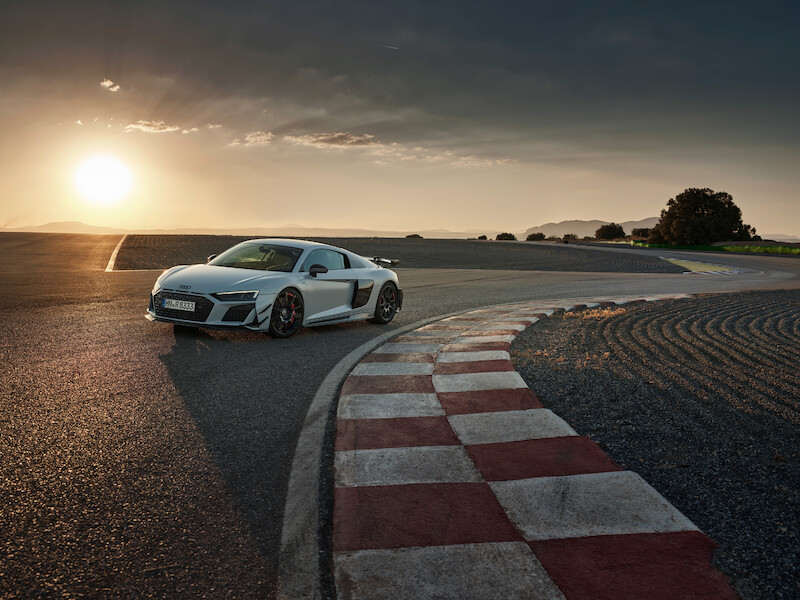 Najwyższe osiągi w swej najczystszej formie: Nowe Audi R8 Coupé V10 GT RWD