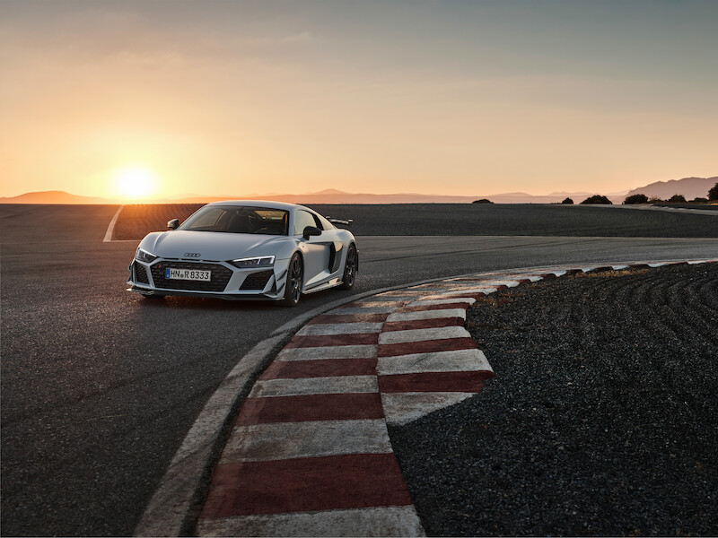 Najwyższe osiągi w swej najczystszej formie: Nowe Audi R8 Coupé V10 GT RWD