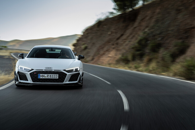 Najwyższe osiągi w swej najczystszej formie: Nowe Audi R8 Coupé V10 GT RWD